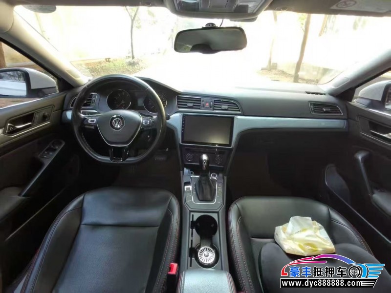 18年大众凌渡轿车抵押车出售