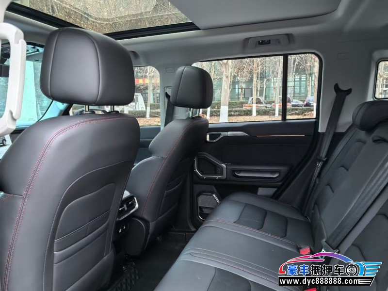 25年捷途旅行者轿车抵押车出售