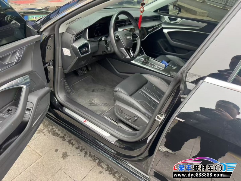 24年奥迪A7轿车抵押车出售