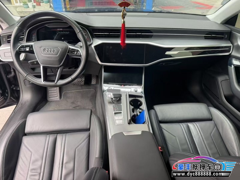 24年奥迪A7轿车抵押车出售