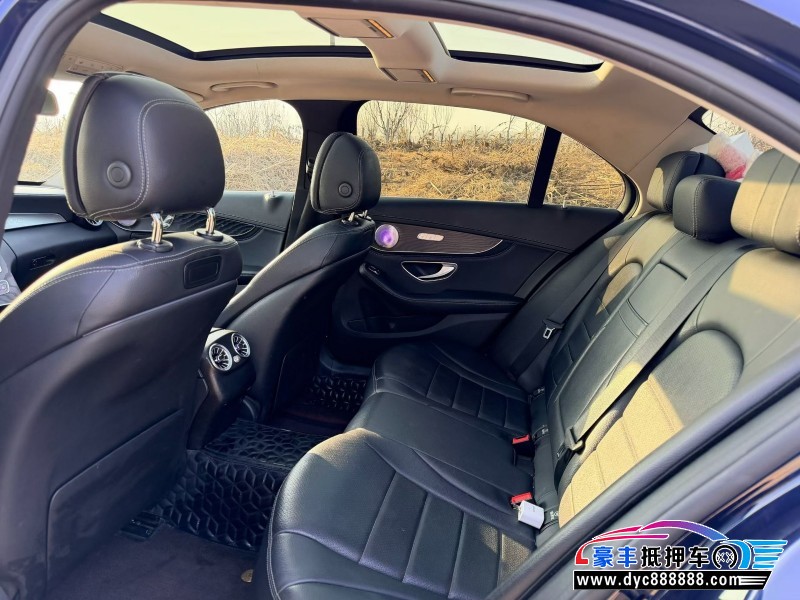 17年奔驰C轿车抵押车出售