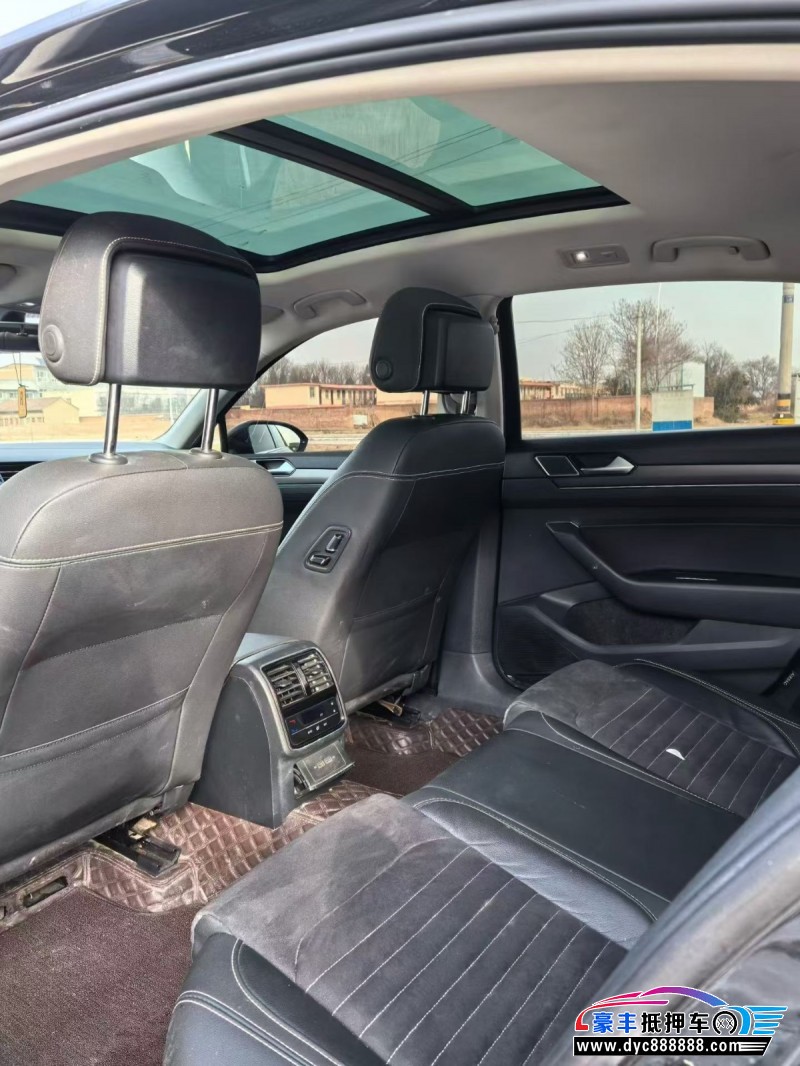 20年大众迈腾轿车抵押车出售