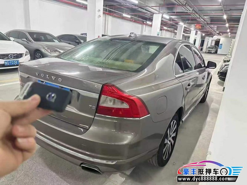 16年沃尔沃S80轿车抵押车出售