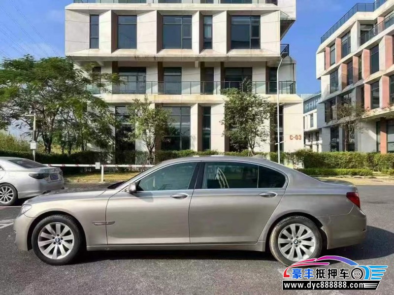 14年宝马7系轿车抵押车出售