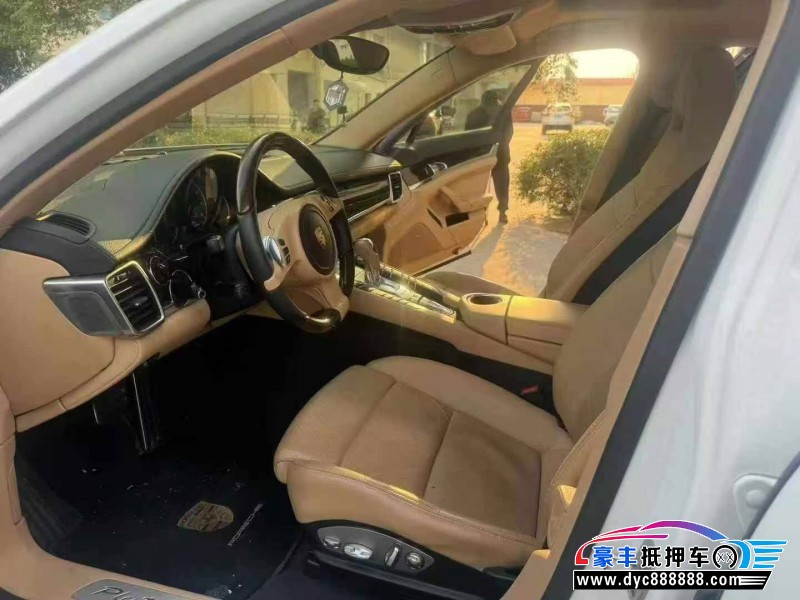 13年保时捷帕纳梅拉轿车抵押车出售