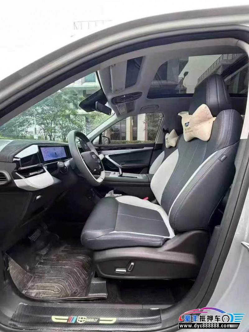 24年吉利博越轿车抵押车出售