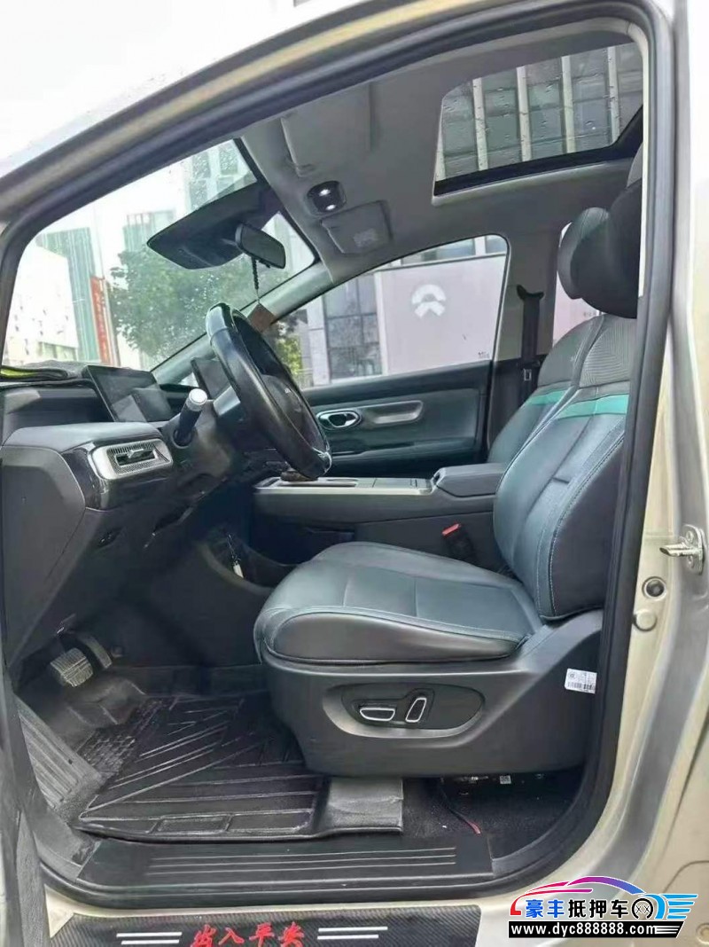 24年埃安Y70轿车抵押车出售