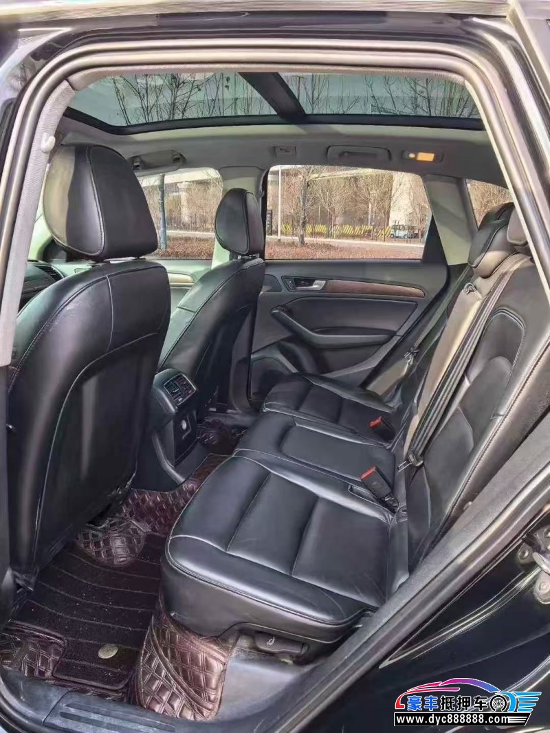 16年奥迪Q5轿车抵押车出售