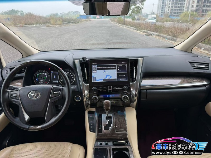 22年丰田威尔法轿车抵押车出售