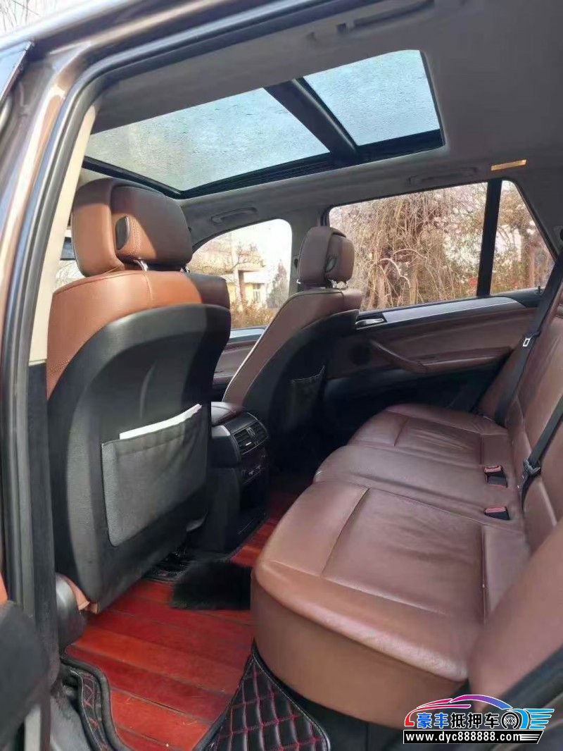 13年宝马X5轿车抵押车出售