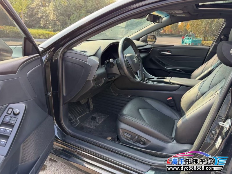 22年丰田亚洲龙轿车抵押车出售