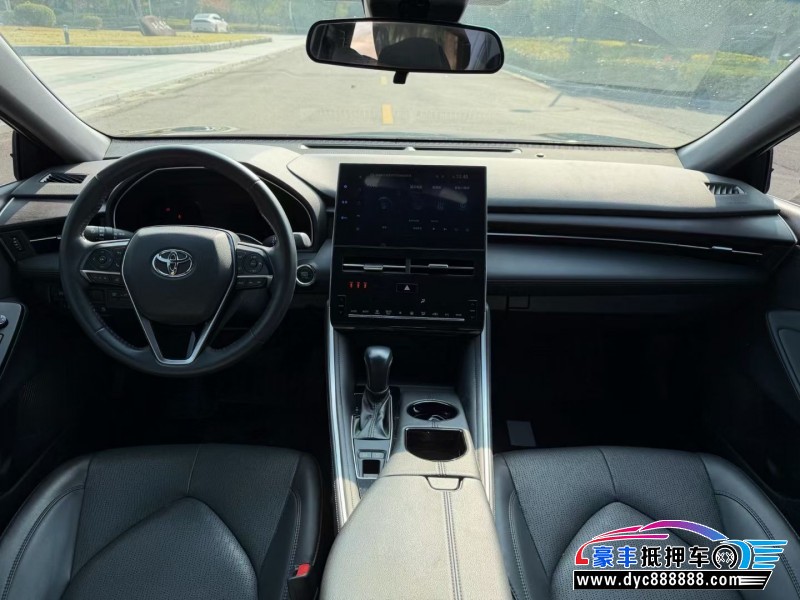 22年丰田亚洲龙轿车抵押车出售