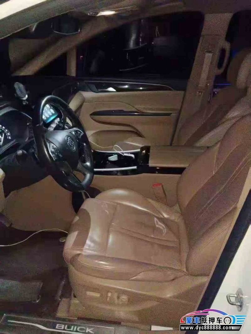 16年别克GL8MPV抵押车出售