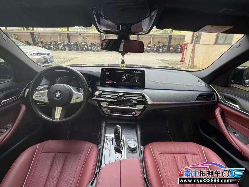 23年宝马5系轿车抵押车出售