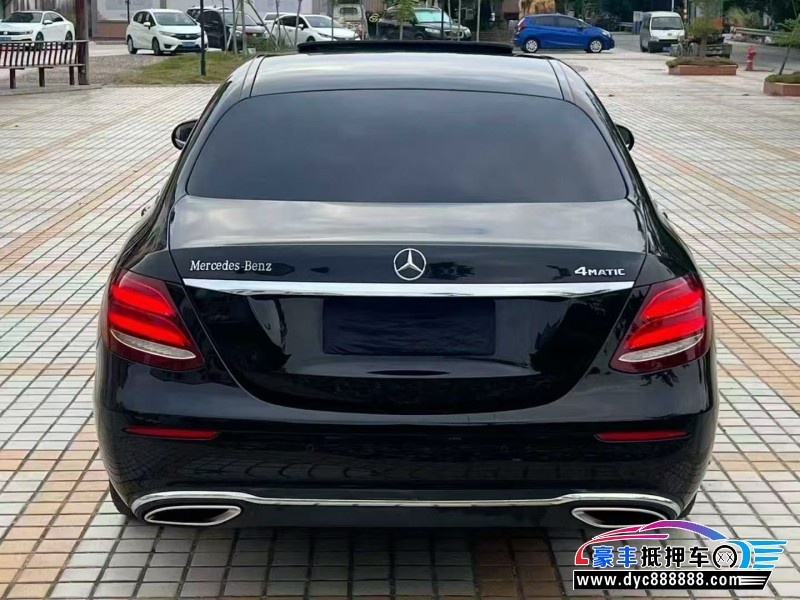 18年奔驰E轿车抵押车出售