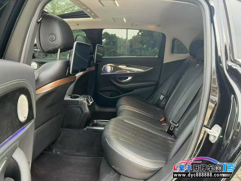 18年奔驰E轿车抵押车出售