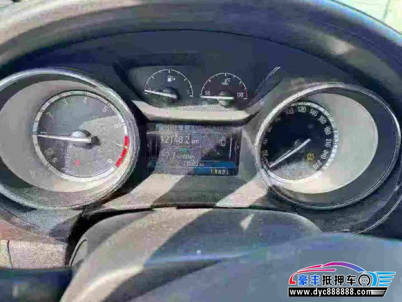 18年别克威朗轿车抵押车出售