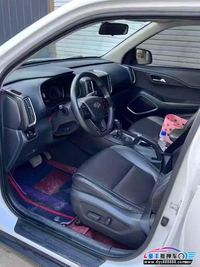 19年现代ix35轿车抵押车出售