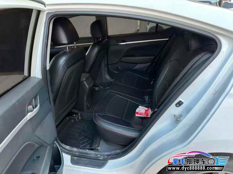 18年现代领动轿车抵押车出售