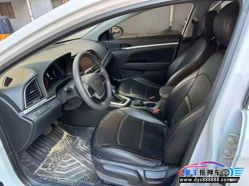 18年现代领动轿车抵押车出售