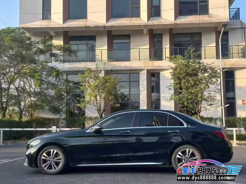 21年奔驰C轿车抵押车出售