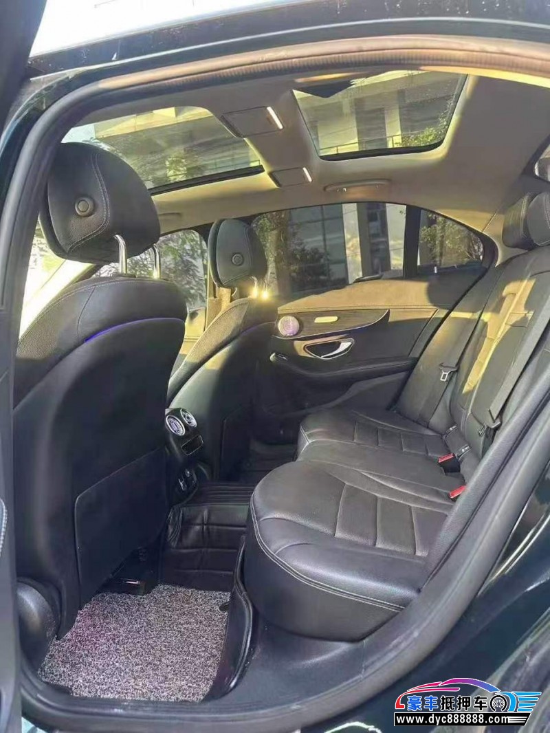 21年奔驰C轿车抵押车出售