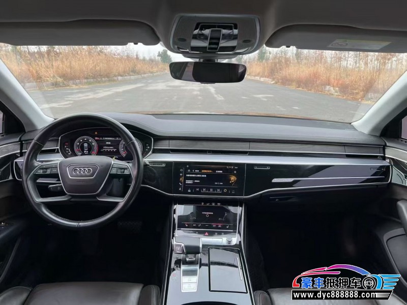 20年奥迪A8L轿车抵押车出售