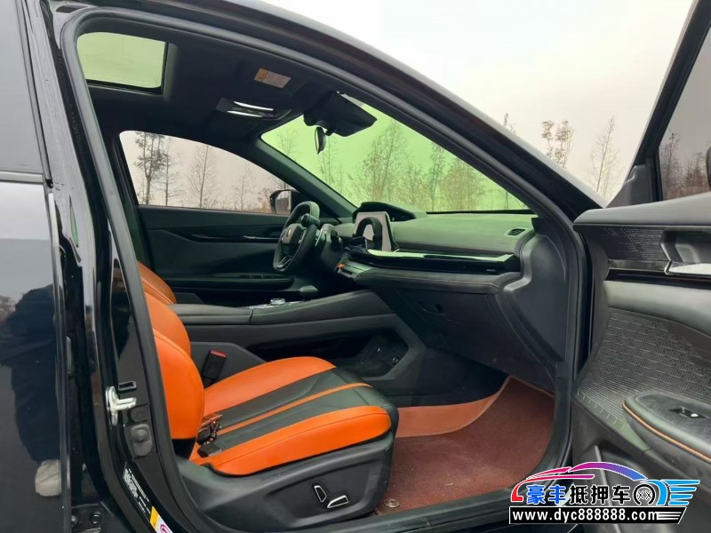 24年长安长安UNI轿车抵押车出售