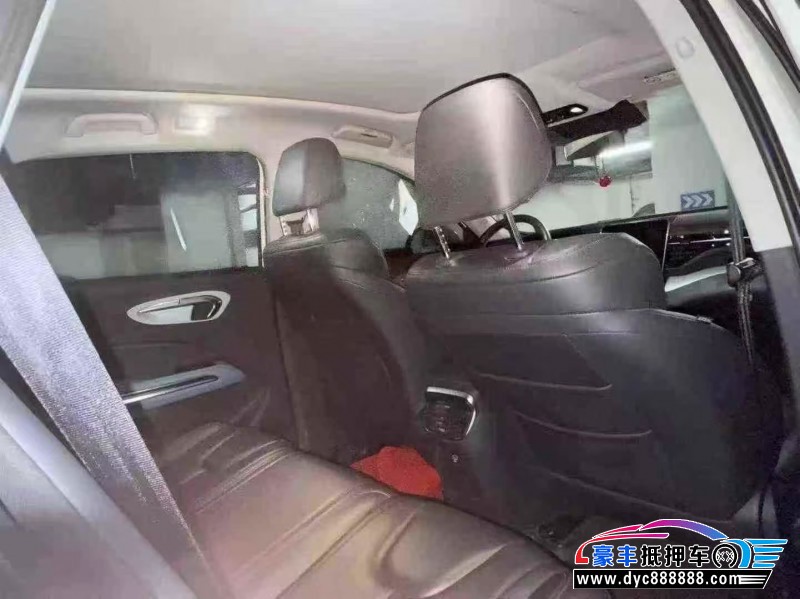 24年奔腾T90轿车抵押车出售