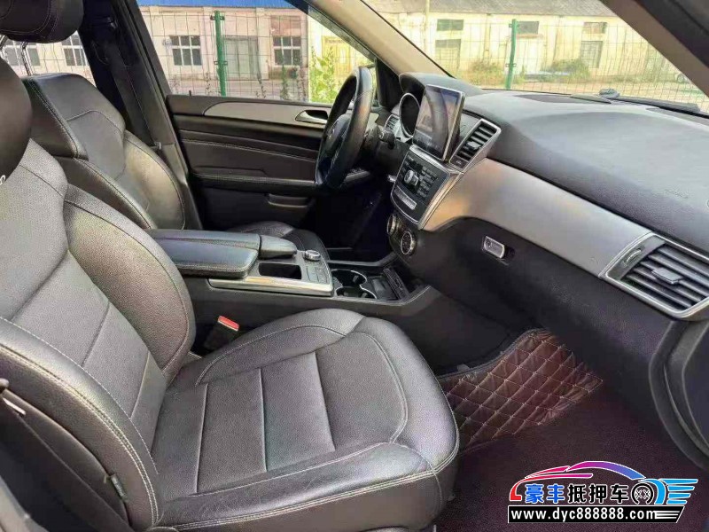 14年奔驰ML轿车抵押车出售