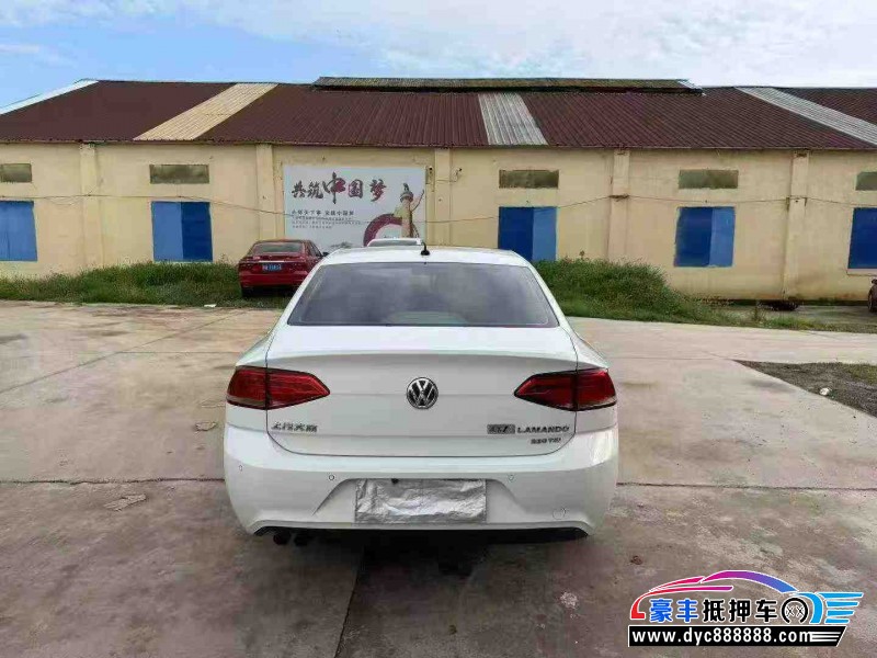 16年大众凌渡轿车抵押车出售