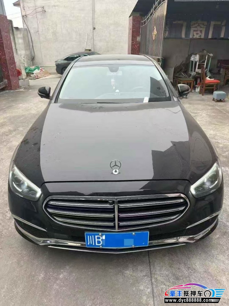 19年奔驰E轿车抵押车出售