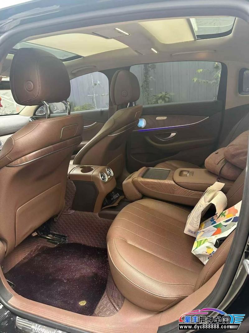 19年奔驰E轿车抵押车出售