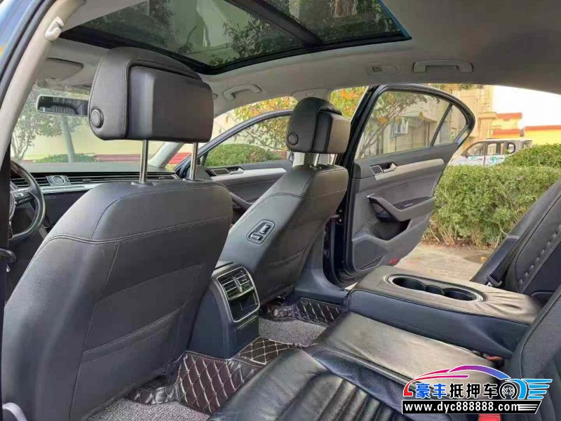 17年大众迈腾轿车抵押车出售