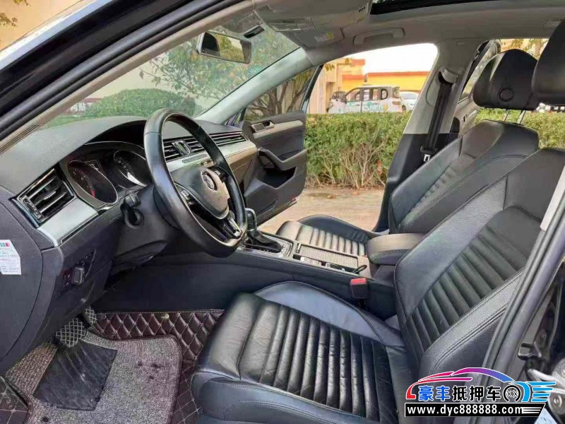 17年大众迈腾轿车抵押车出售