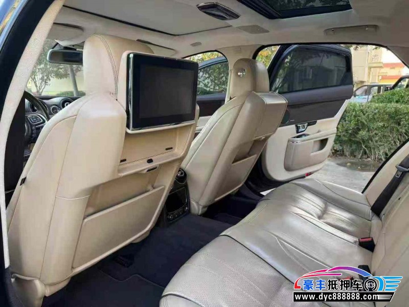 17年捷豹XJL轿车抵押车出售