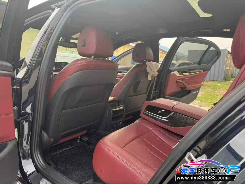 18年宝马5系轿车抵押车出售