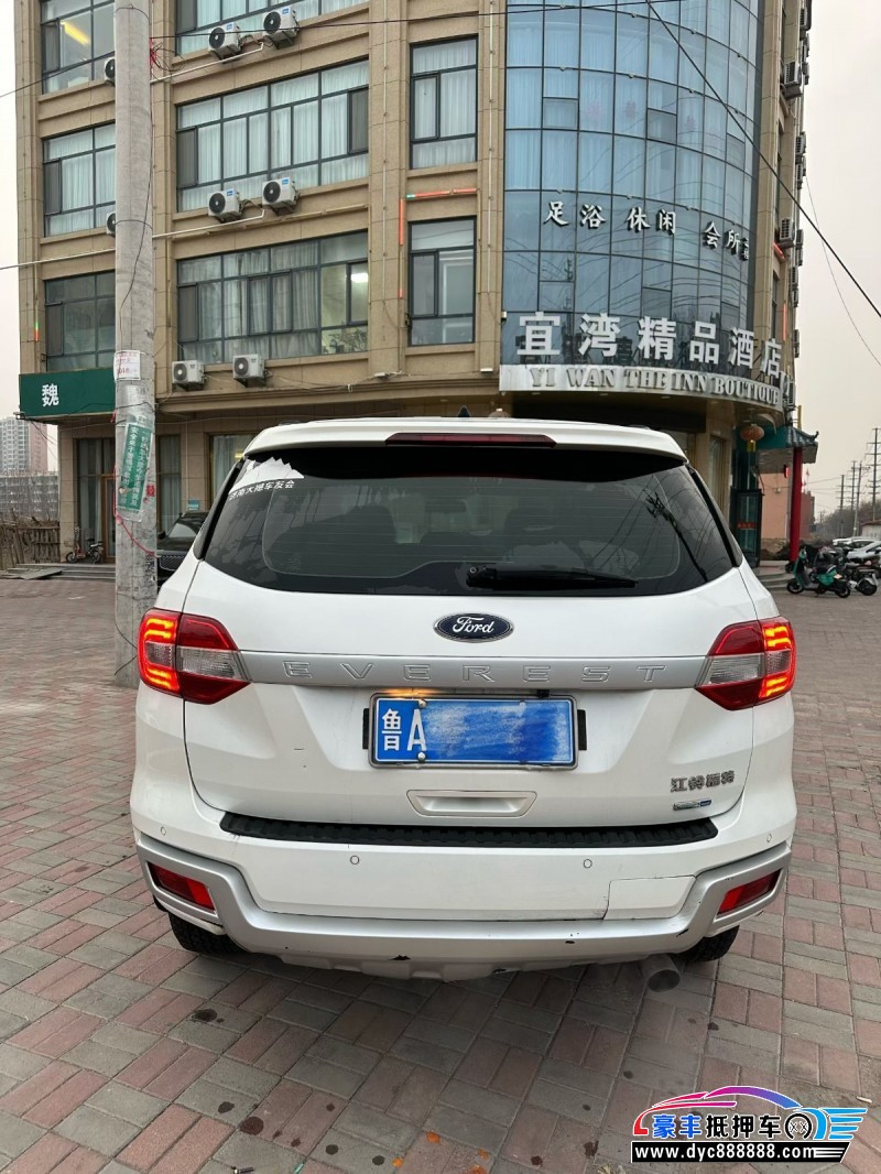 17年福特撼路者轿车抵押车出售