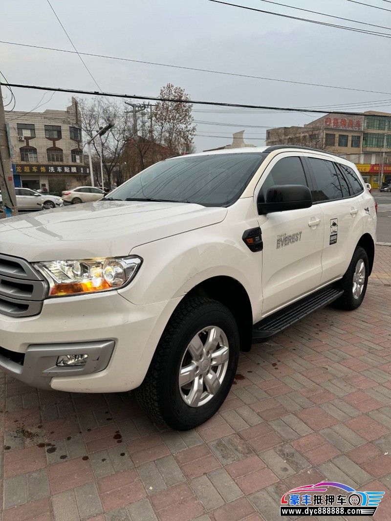 17年福特撼路者轿车抵押车出售