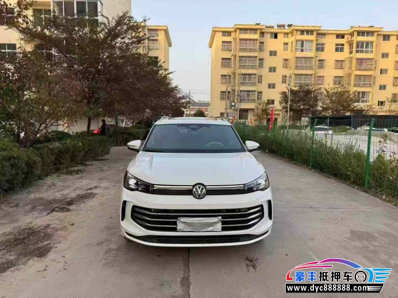 抵押车出售24年大众途观L轿车