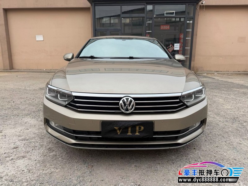 16年大众迈腾轿车抵押车出售