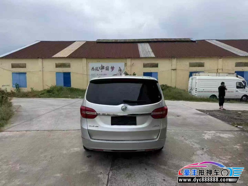 17年别克GL8轿车抵押车出售