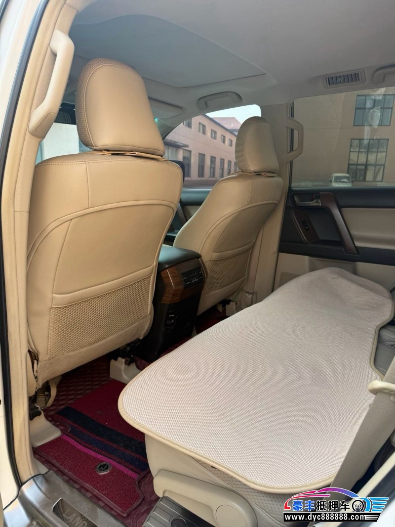 10年丰田普拉多（霸道）轿车抵押车出售