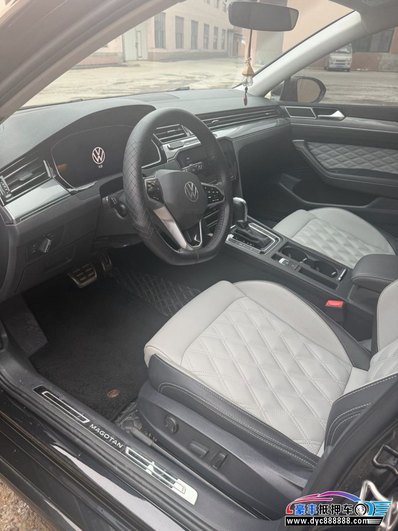 24年大众迈腾轿车抵押车出售