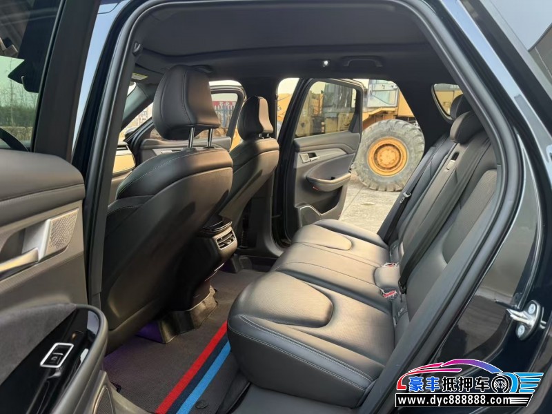 23年极狐阿尔法T轿车抵押车出售