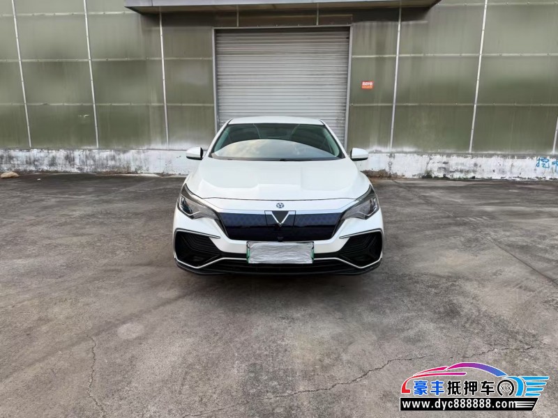 抵押车出售22年启辰D60轿车