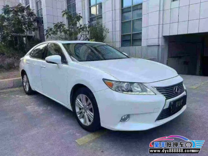 13年雷克萨斯ES轿车抵押车出售