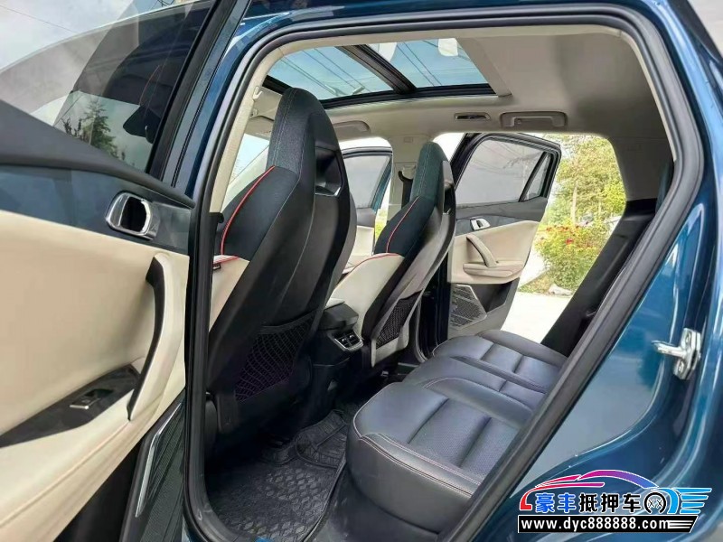 21年领克06轿车抵押车出售