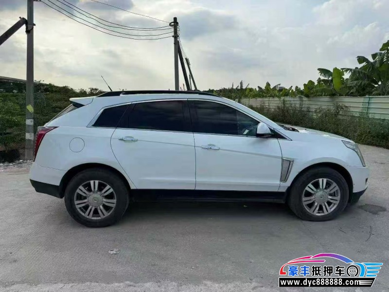 16年凯迪拉克SRX轿车抵押车出售