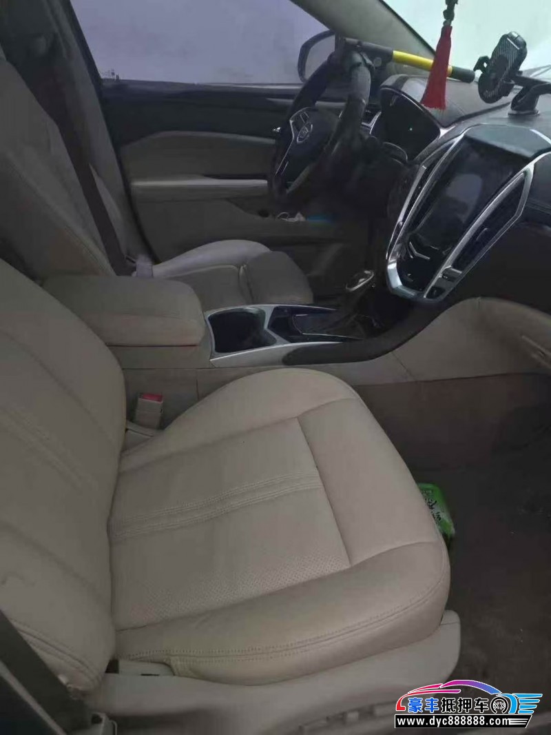 14年凯迪拉克SRX轿车抵押车出售